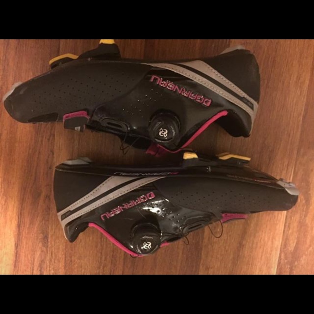 Cycling shoes